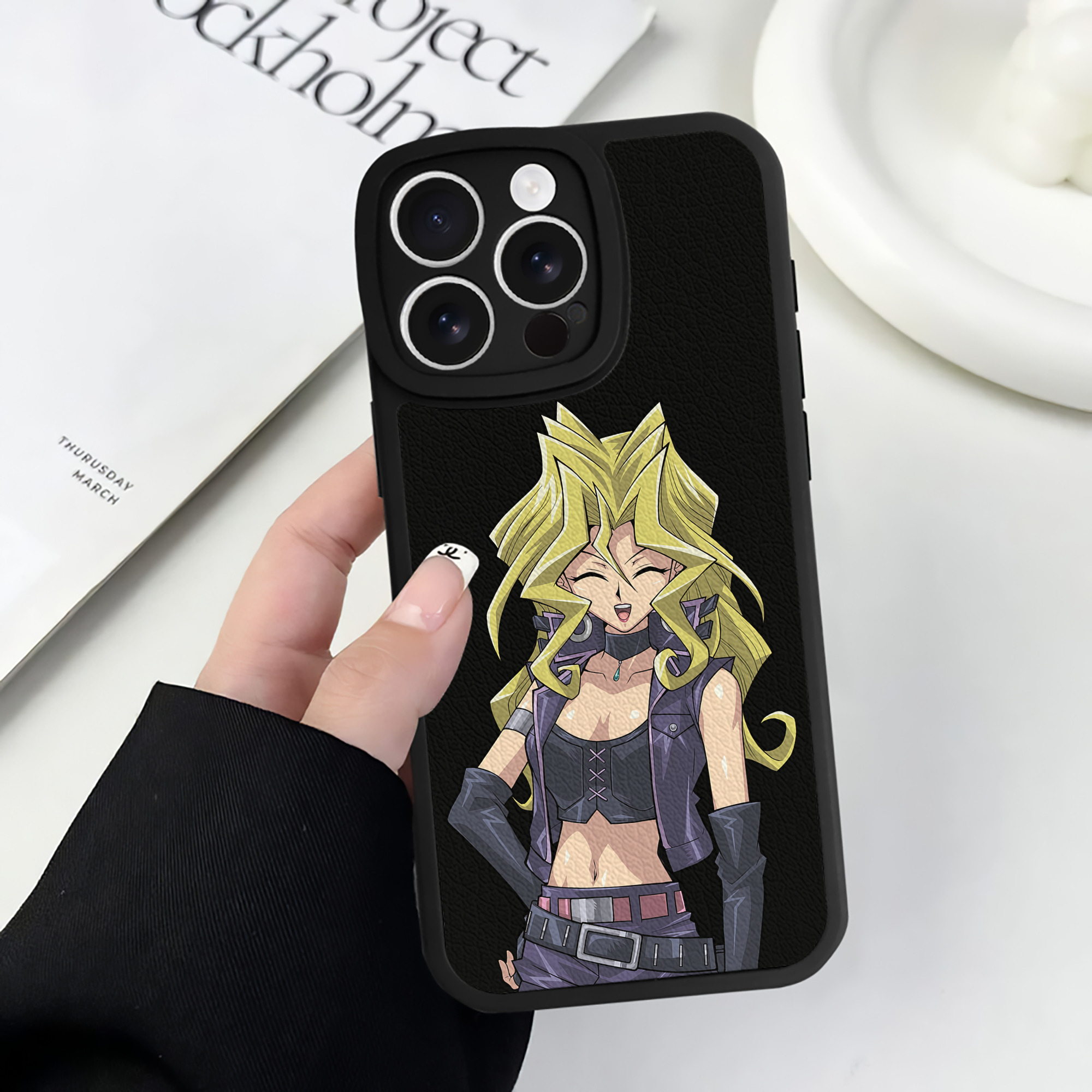 遊☆戯☆王 Yu-Gi-Oh! 【iPhone 16シリーズ対応】シリコンスマホケース（レザー調） 材質：シリコン